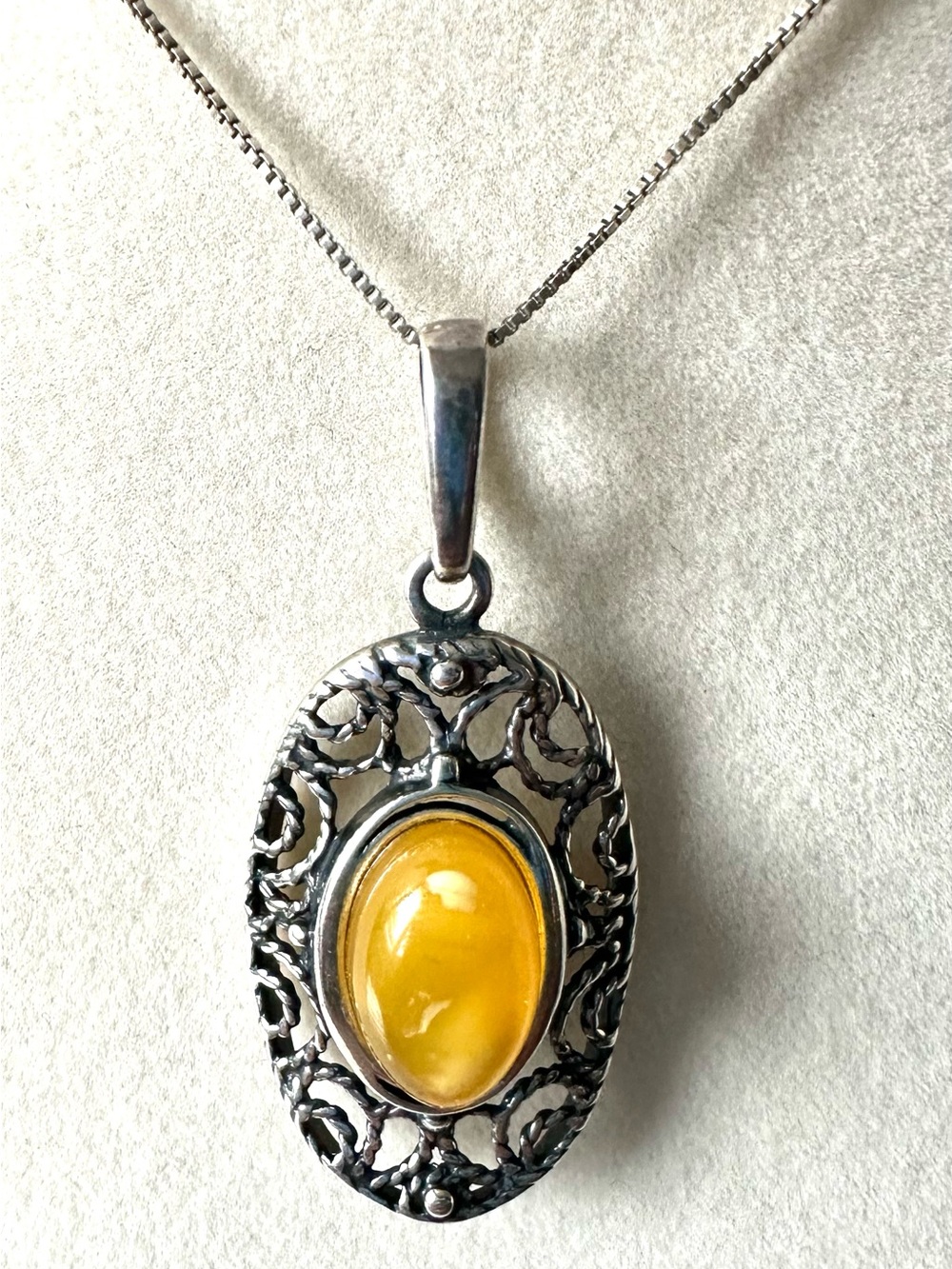 925 Sterling Silver Ornate Filigree Yellow Stone Pendant - Picture 2 of 7